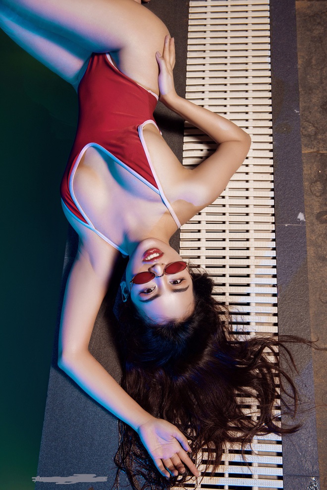 trang moon nóng bỏng