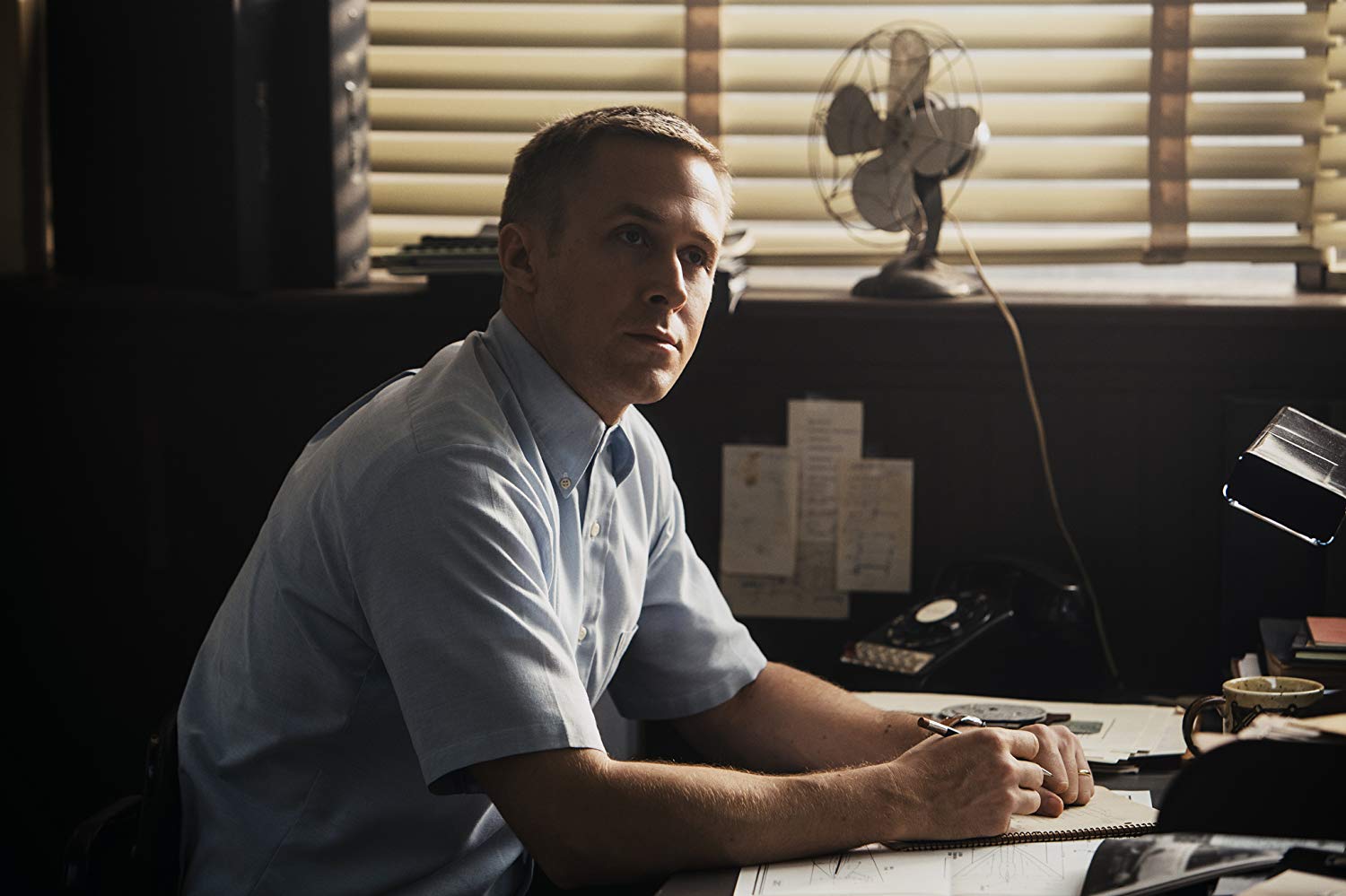 review phim Bước Chân Đầu Tiên