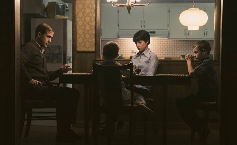 bước chân đầu tiên