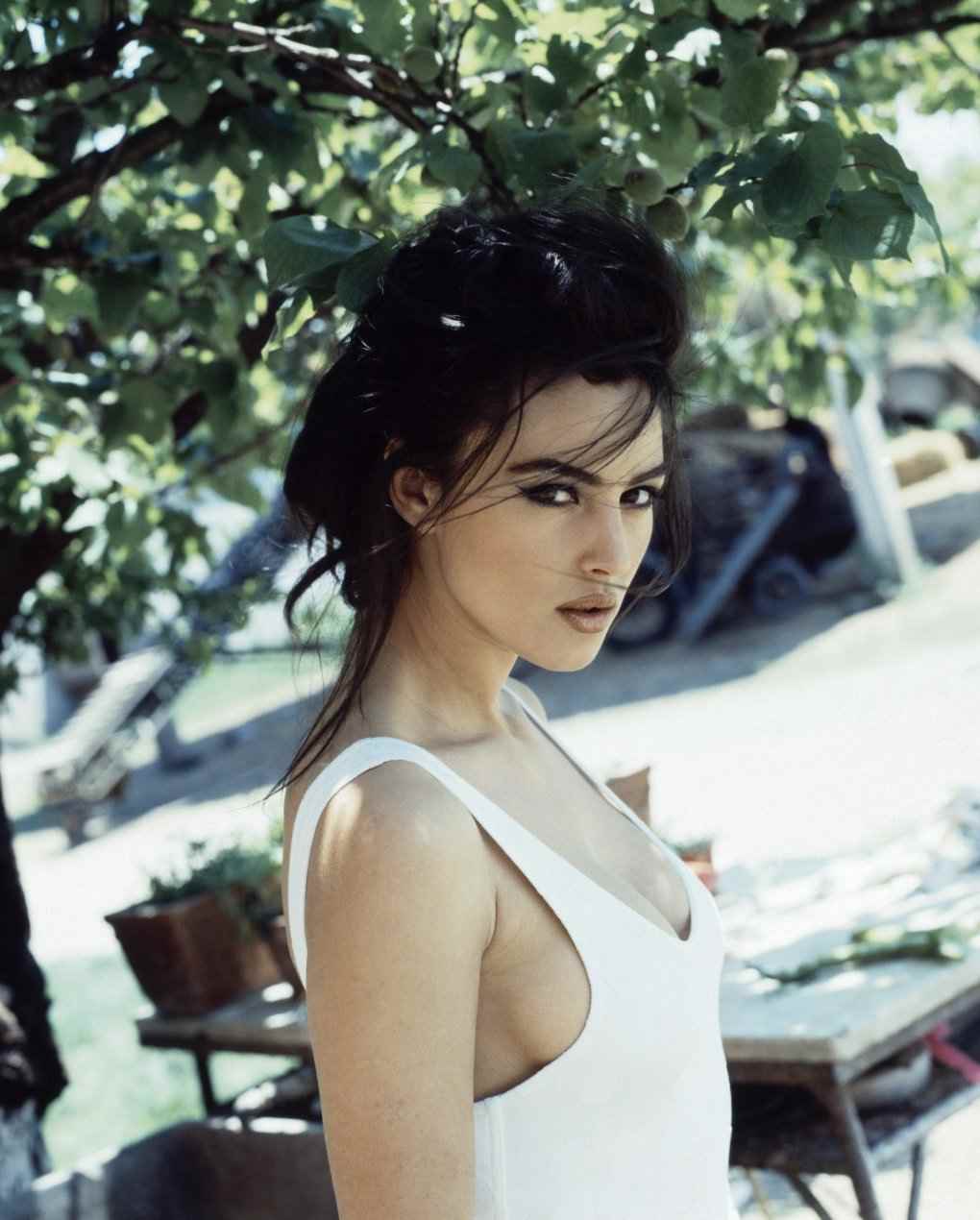 Monica Bellucci đầy gợi cảm