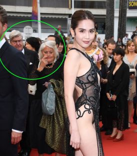 Ngọc Trinh hở hang