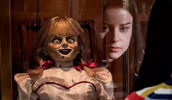 đồ vật ma ám trong phim Annabelle