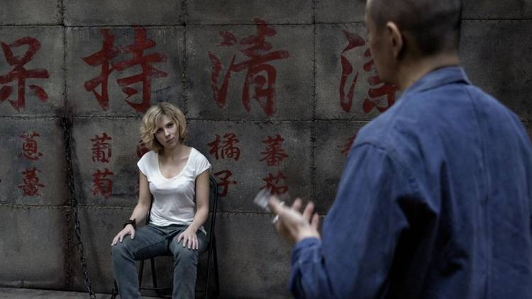 lucy-scarlett-johansson-canh-phim