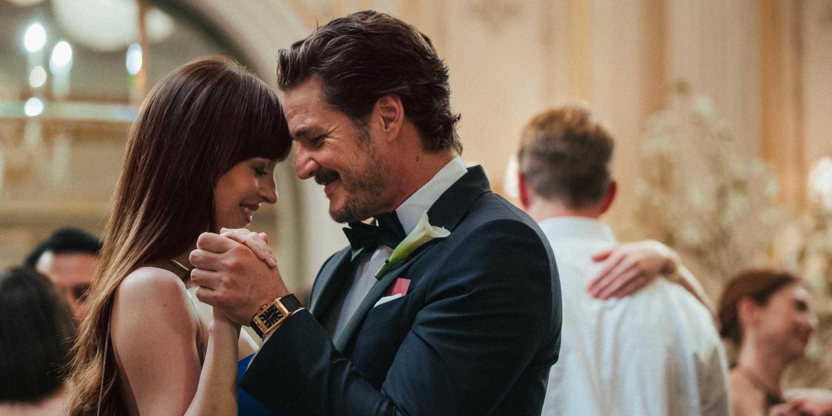 dakota-johnson-and-pedro-pascal-mot-nua-hoan-hao