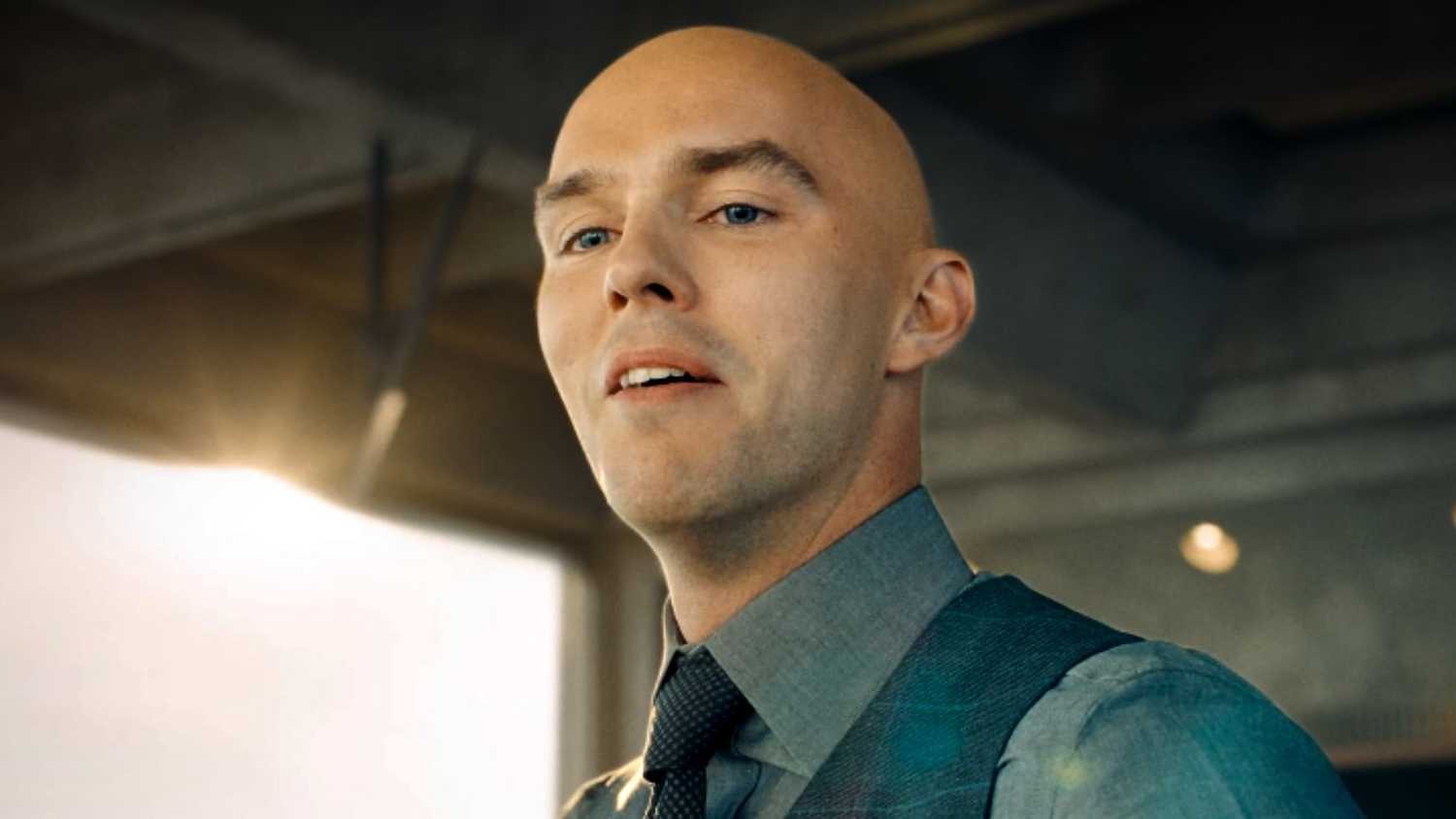 nicholas-hoult-s-lex-luthor-vai-dien