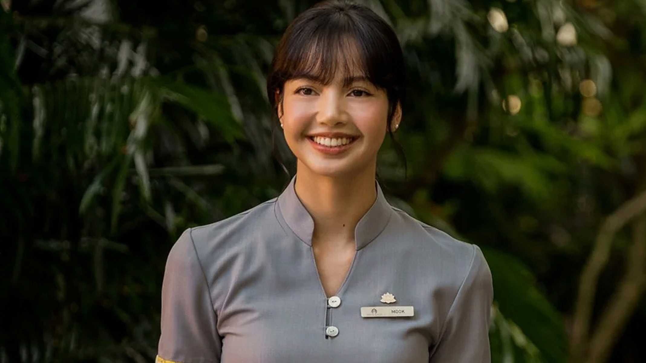 lisa-in-the-white-lotus-mua-3