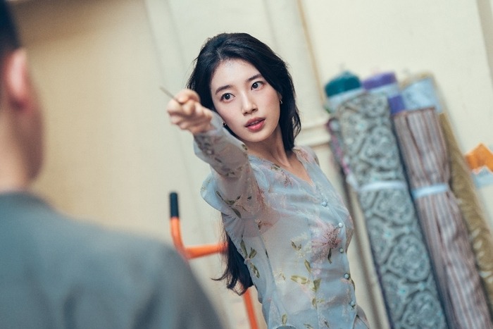 suzy-qua-dep-trong-den-than