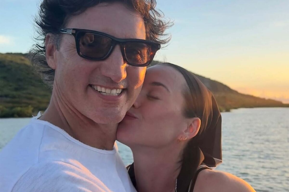 Katy-Perry-and-Justin-Trudeau-hen-ho