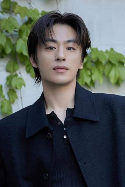 Koo-Kyo-hwan-info-dien-vien