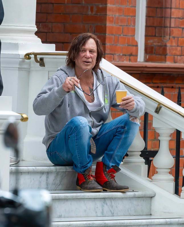 Mickey-Rourke-xin-tien-ng-ham-mo