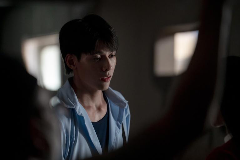 bus-chuyen-xe-mot-chieu-vinh-dam