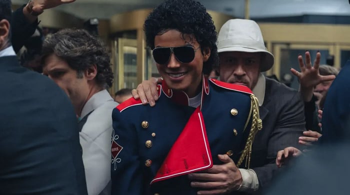 michael-2026-review-phim