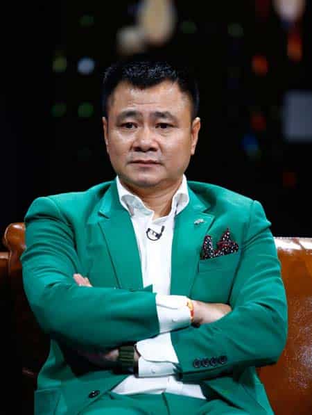 nghe-si-tu-long-info