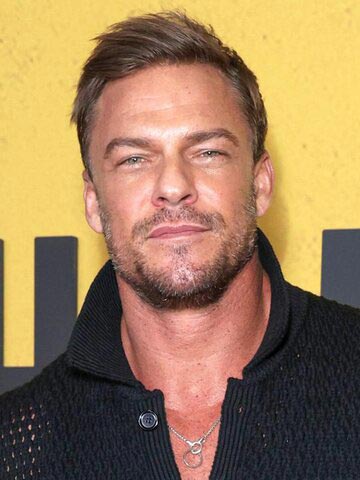 Alan-Ritchson-info-dien-vien