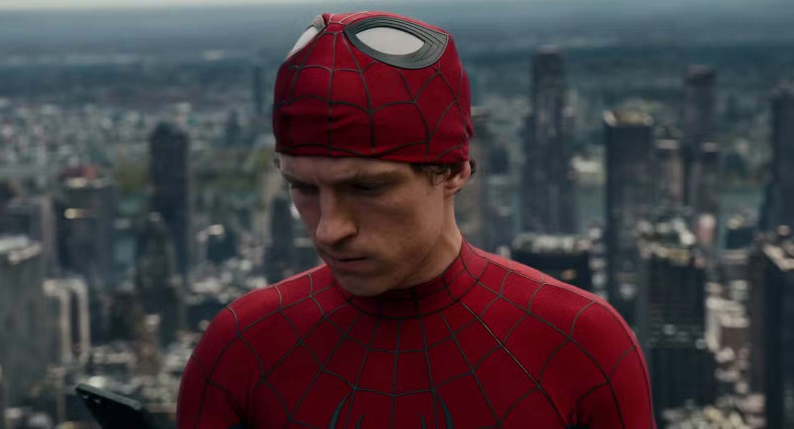 tom-holand-10-nam-spiderman
